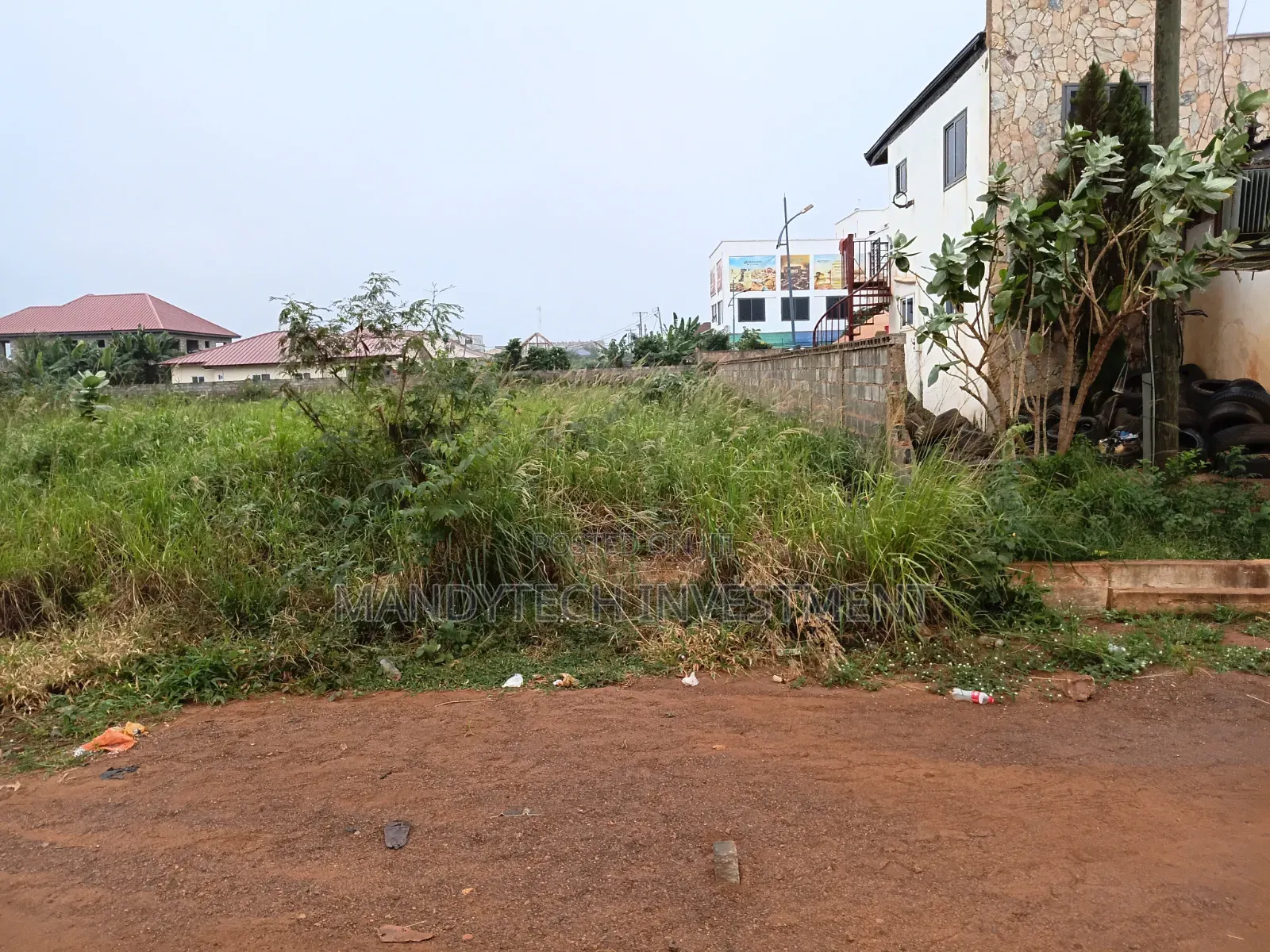 Classic-Land by the Main Road - Adenta - Dodowa Road.