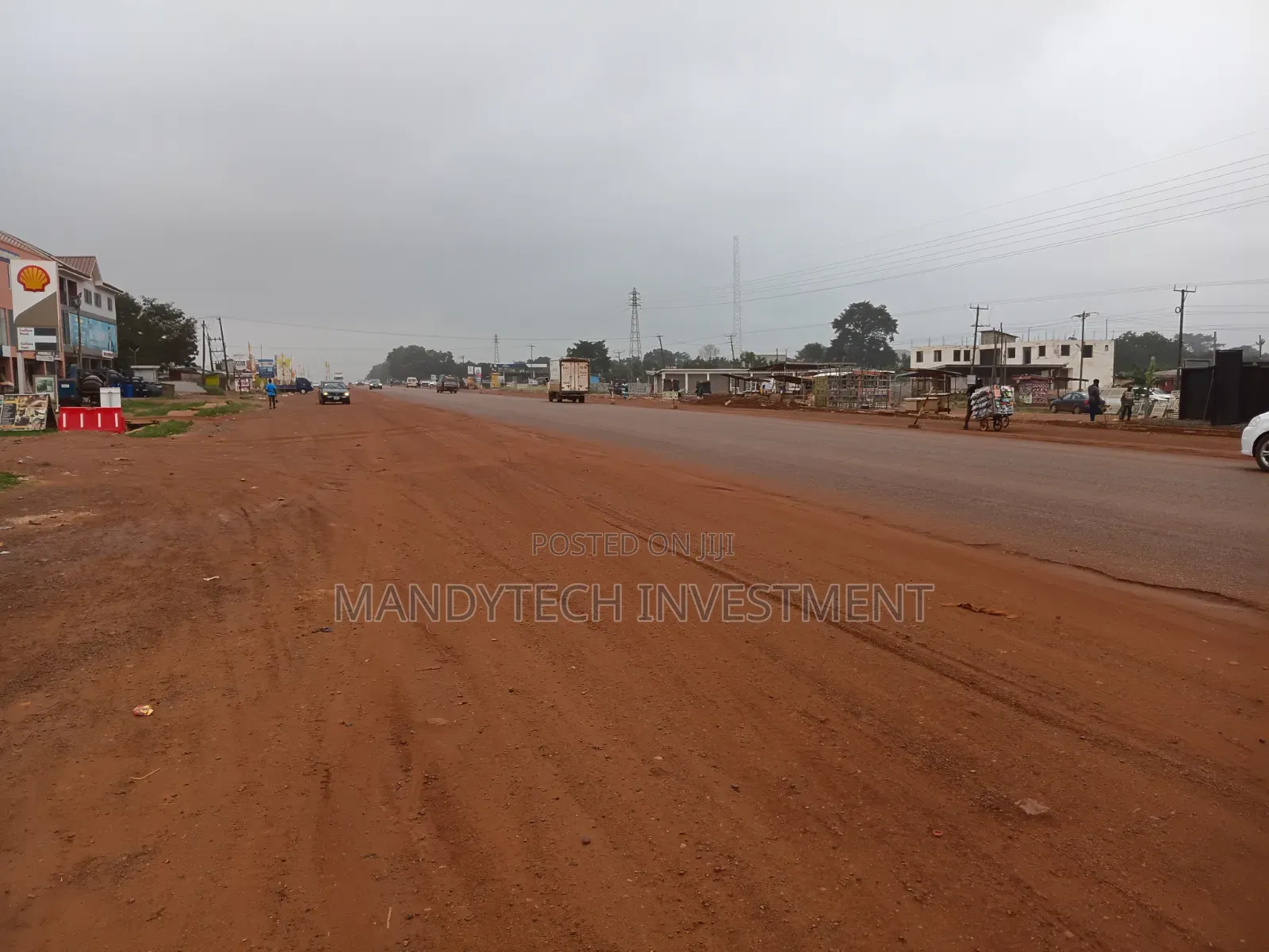 Classic-Land by the Main Road - Adenta - Dodowa Road.