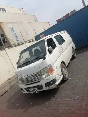Nissan Caravan (Urvan) 2014 White