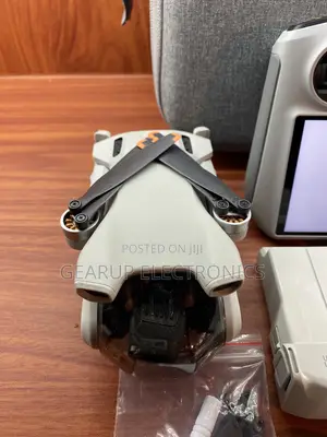 DJI Mini 3 Fly More Combo With Screen Controller, 3 Batteries