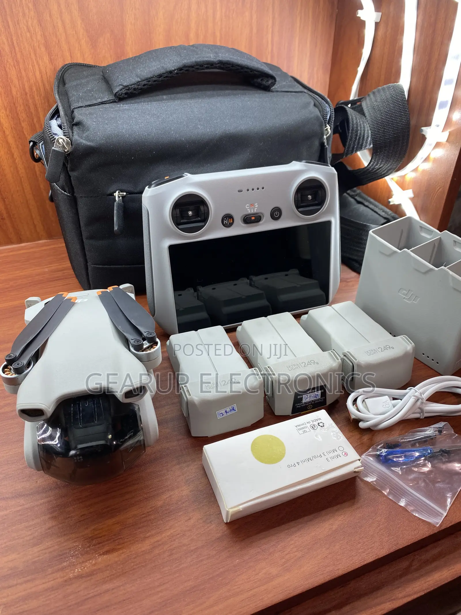 DJI Mini 3 Fly More Combo With Screen Controller, 3 Batteries
