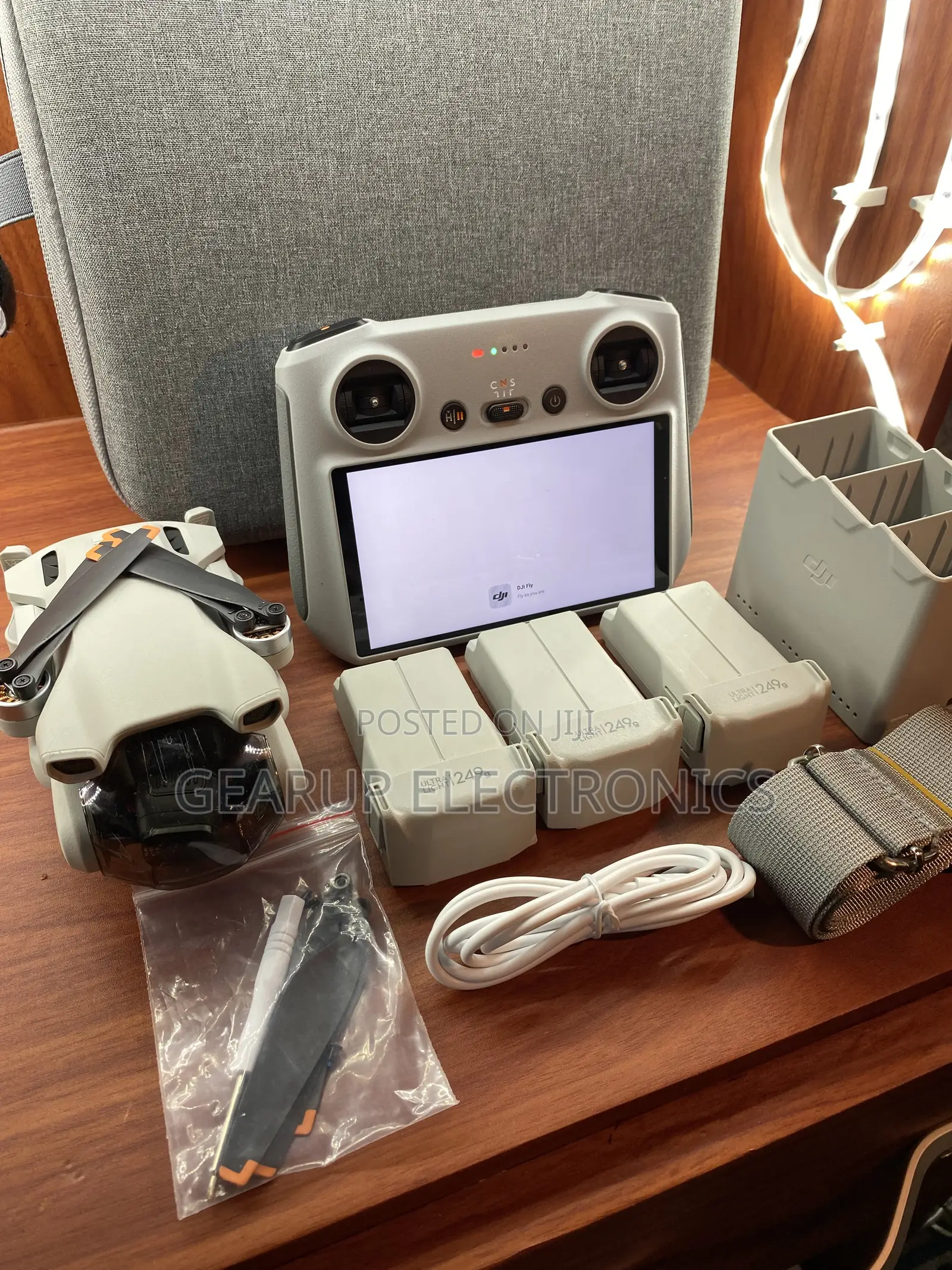 DJI Mini 3 Fly More Combo With Screen Controller, 3 Batteries