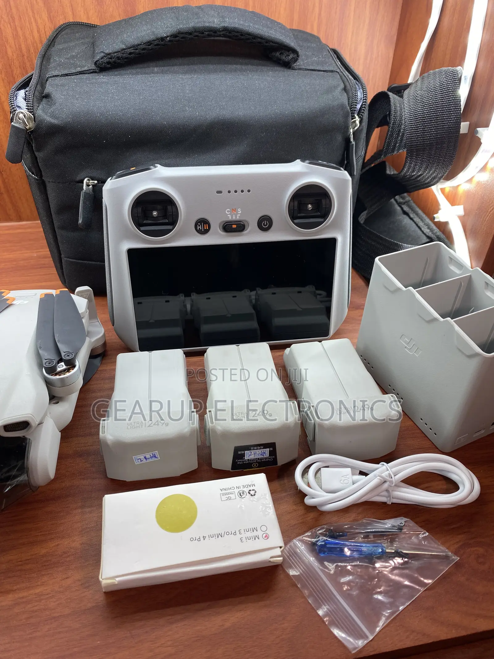 DJI Mini 3 Fly More Combo With Screen Controller, 3 Batteries