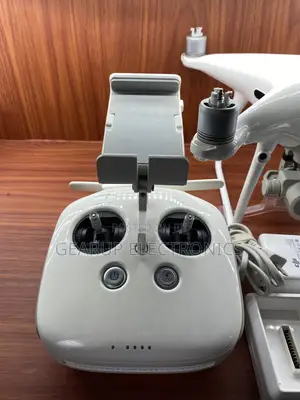 DJI Phantom 4 Pro V2.0 Fly More Combo With 4 Batteries