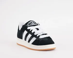 Casual Adidas Sneakers