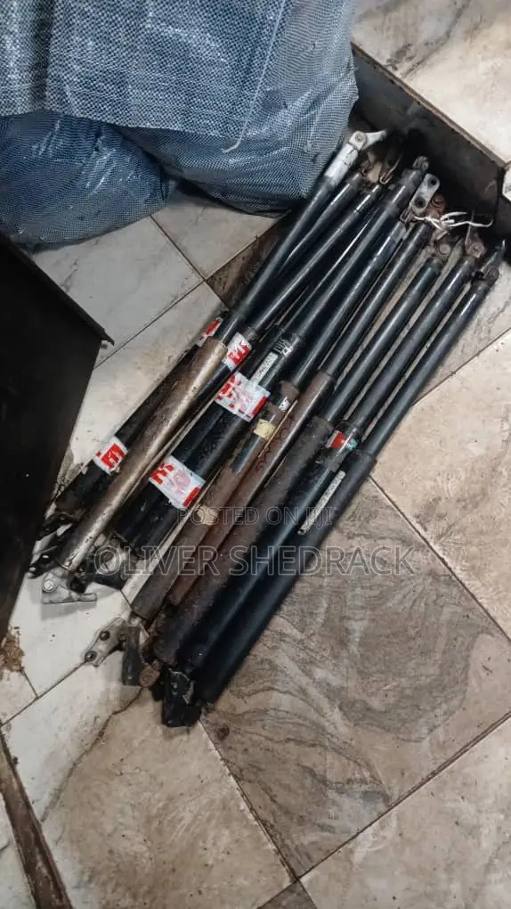 Toyota Hiace Boot Absorber