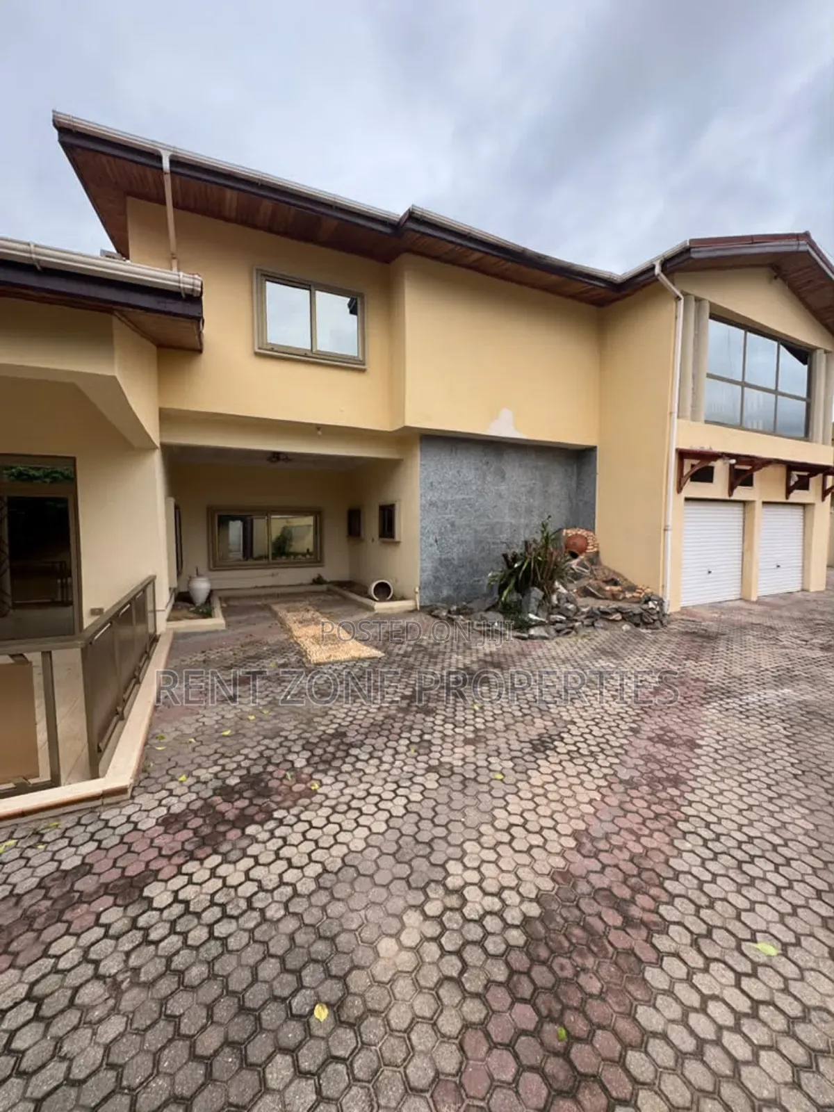 7bdrm House in Achimota for rent