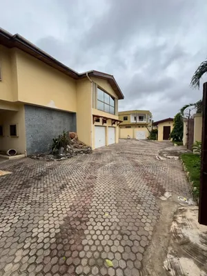 7bdrm House in Achimota for rent