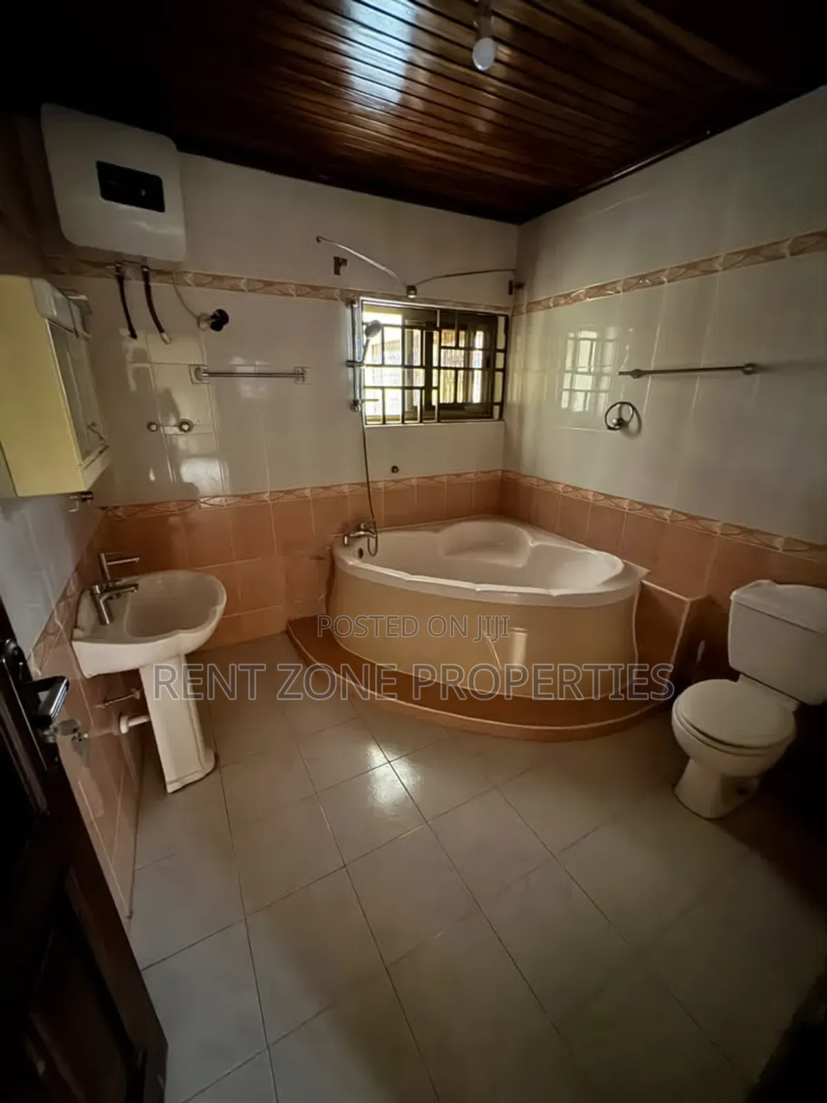 7bdrm House in Achimota for rent