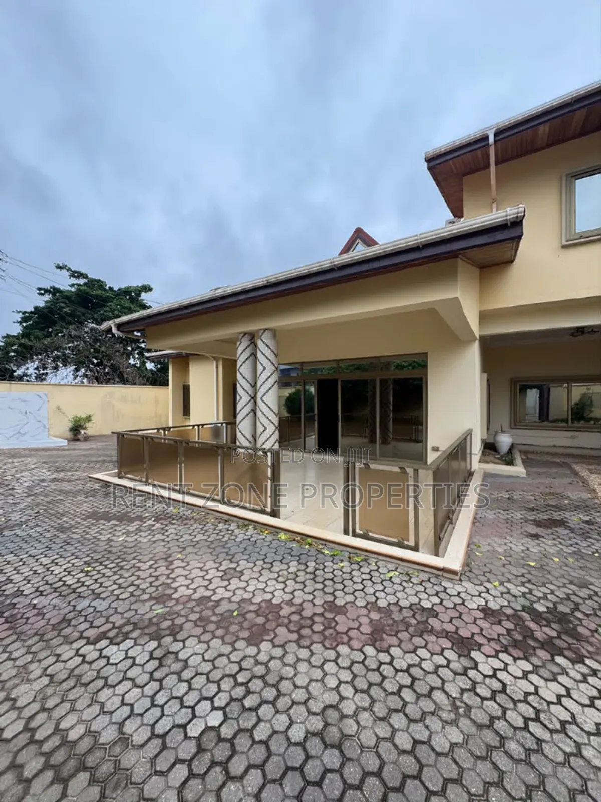 7bdrm House in Achimota for rent