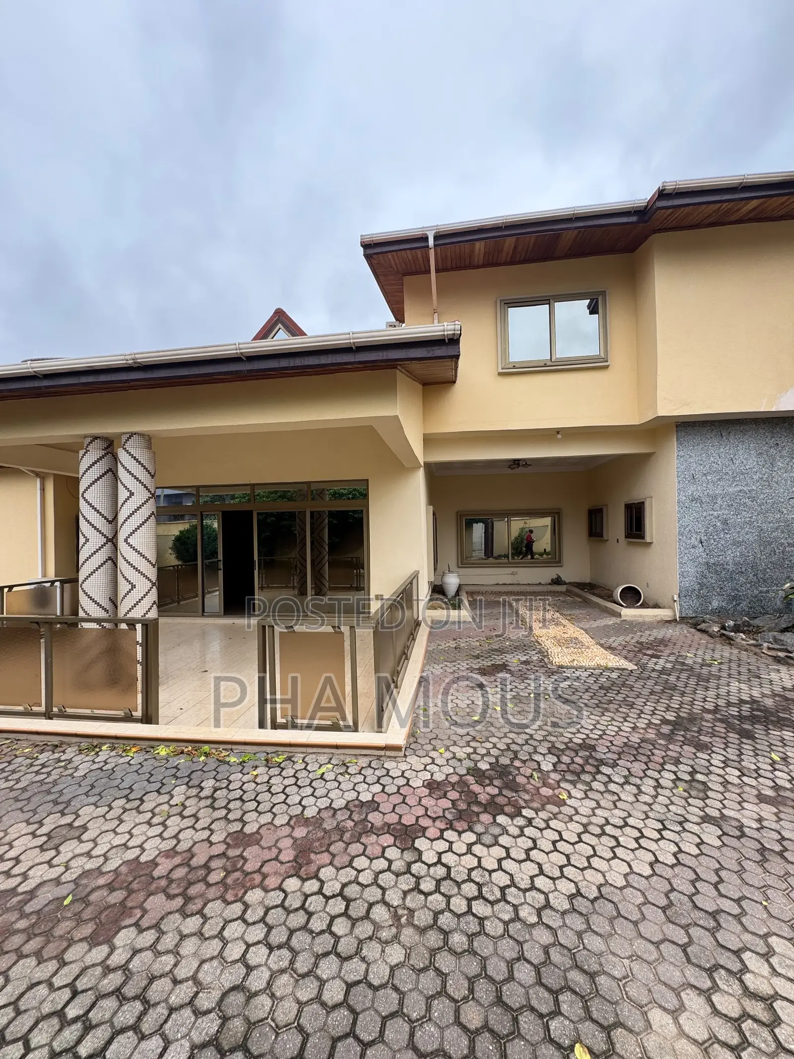 5bdrm House in Achimota for rent