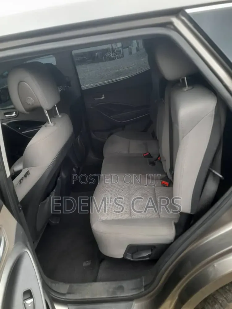 Hyundai Santa Fe 2017 Gray