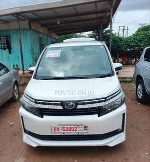 Toyota Voxy 2016 White