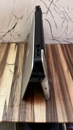 Laptop Dell XPS 15 (L502X) 8GB Intel Core i7 HDD+SSD 128GB