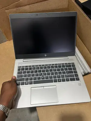 Laptop HP EliteBook 830 G7 8GB Intel Core i5 SSD 256GB