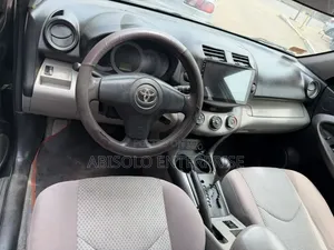 Toyota RAV4 2010 Black