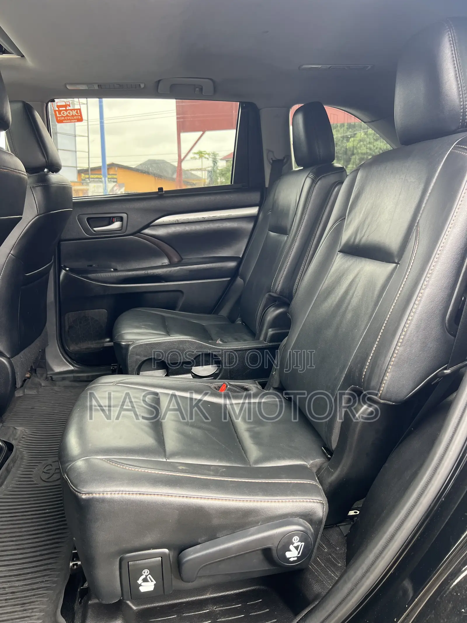 Toyota Highlander XLE 2019 Black