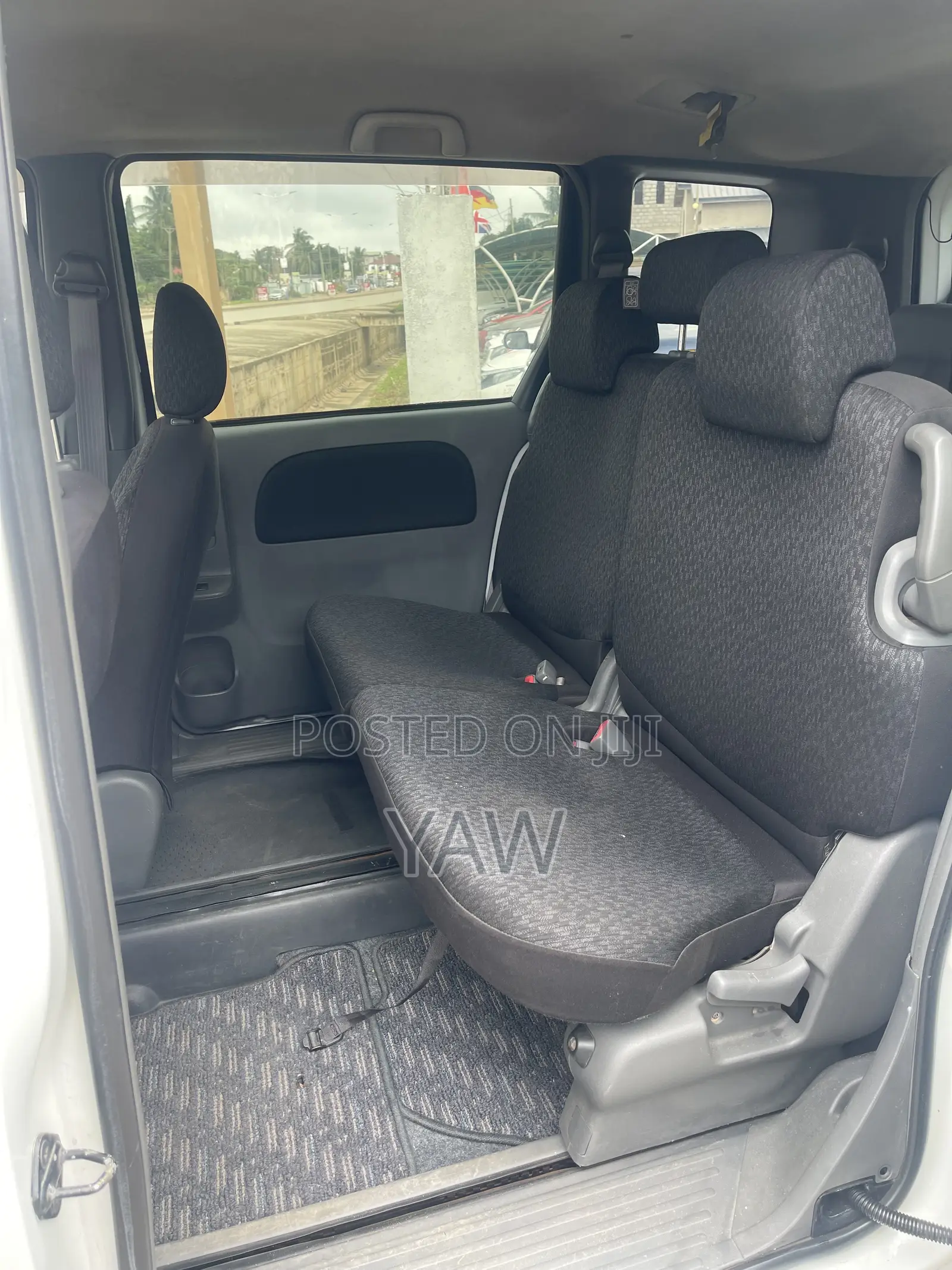 Toyota Sienta 1.5 AWD 2012 White