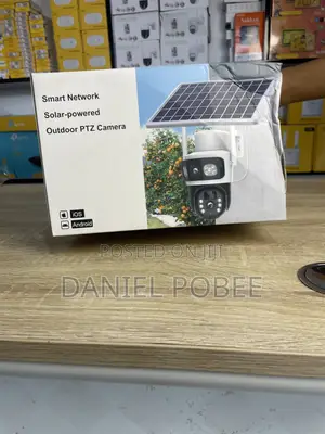 Solar-Powered Outdoor PTZ Camera – Smart Network Security Camera