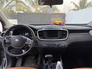 Kia Sorento 2019 Silver