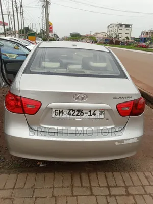 Hyundai Elantra 2009 Silver