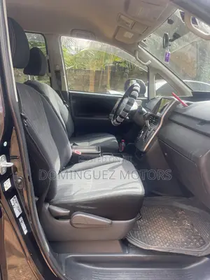 Toyota Voxy 2013 Black