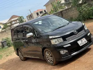 Toyota Voxy 2013 Black