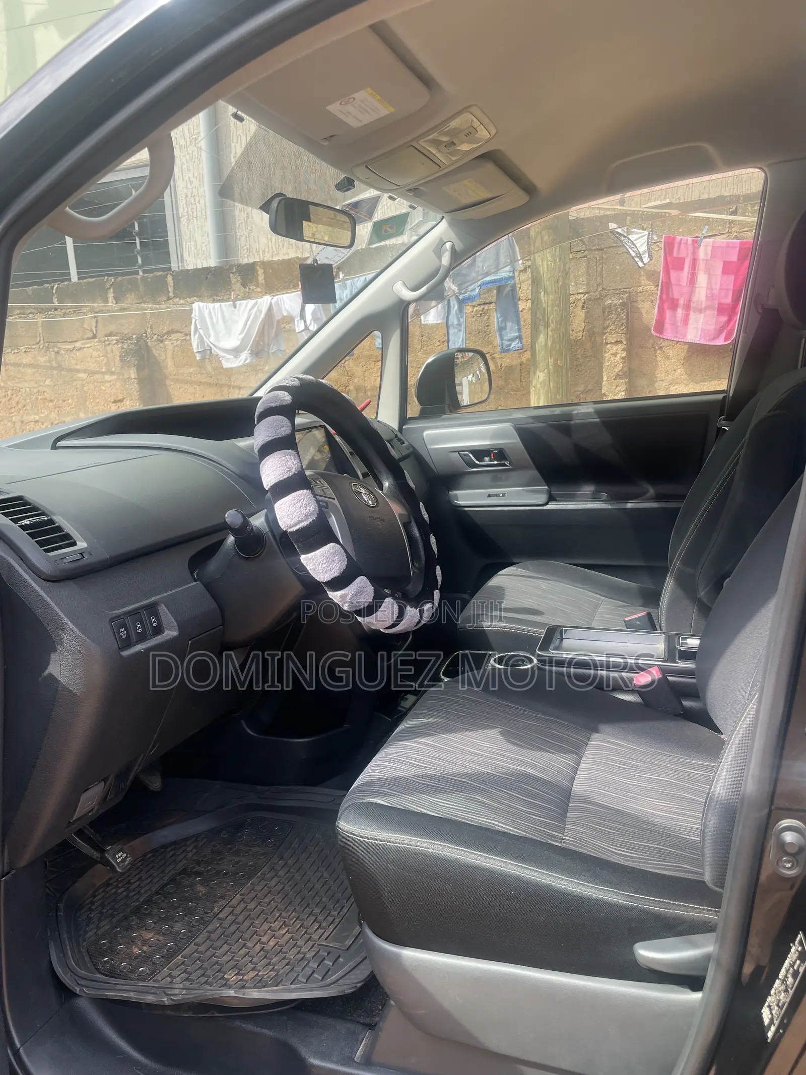 Toyota Voxy 2013 Black
