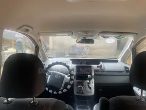 Toyota Voxy 2013 Black