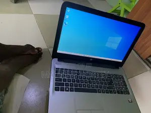 Laptop HP 15 8GB AMD A8 HDD 1T