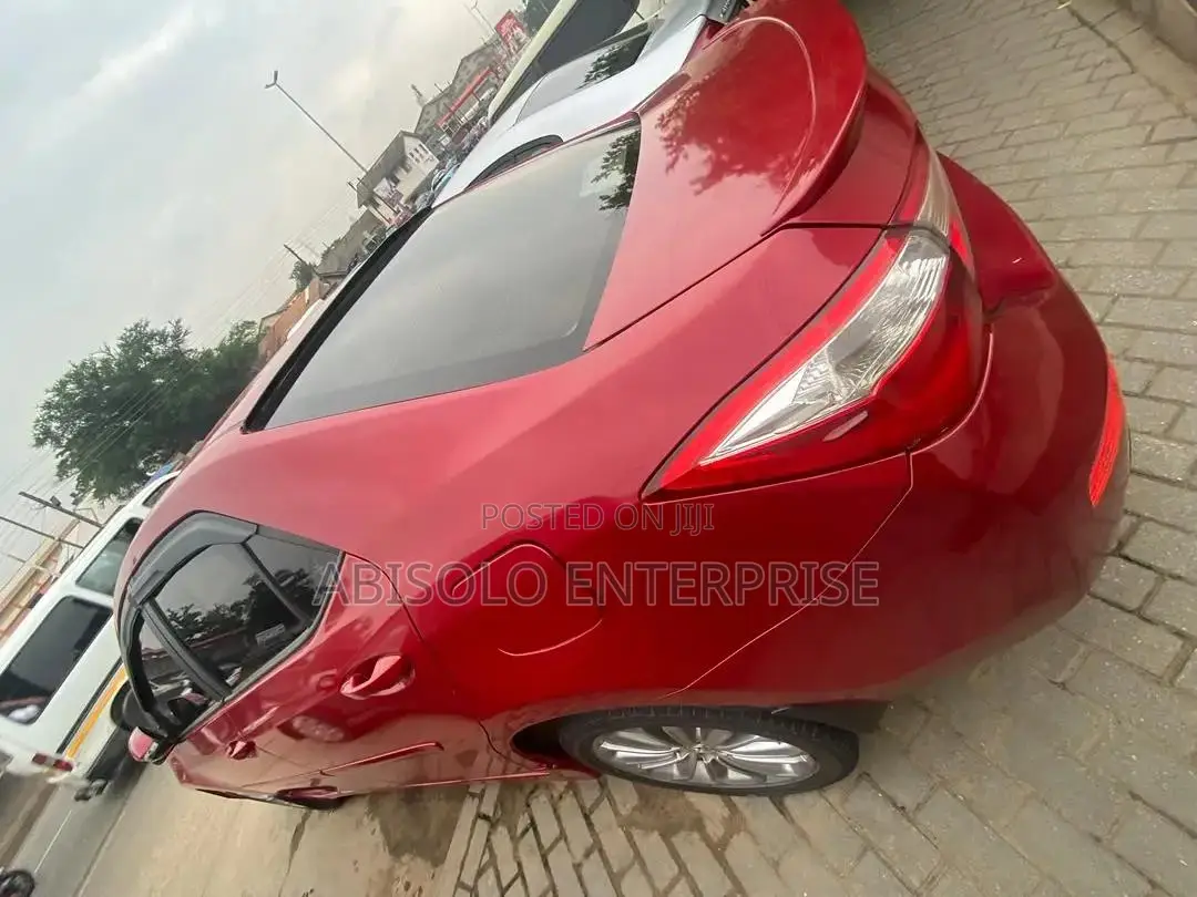 Toyota Corolla 2016 Red