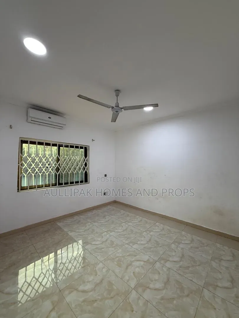 3bdrm House in Fair, Lake Side Estate for rent