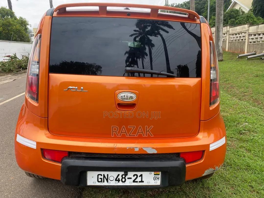 Kia Soul 2010 Orange