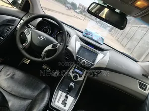 Hyundai Elantra 2013 Silver