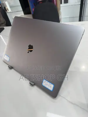Laptop Apple MacBook Pro 2019 32GB Intel Core i9 SSD 1T