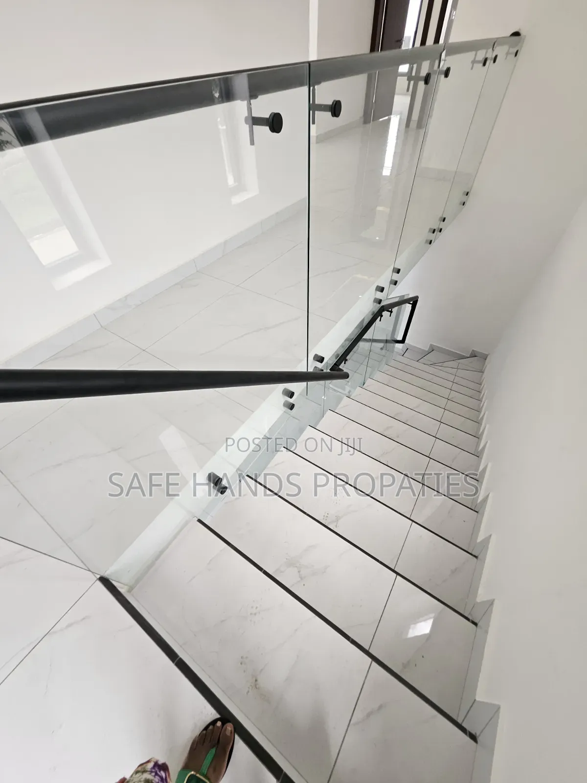 4bdrm Duplex in Accra Metropolitan for sale