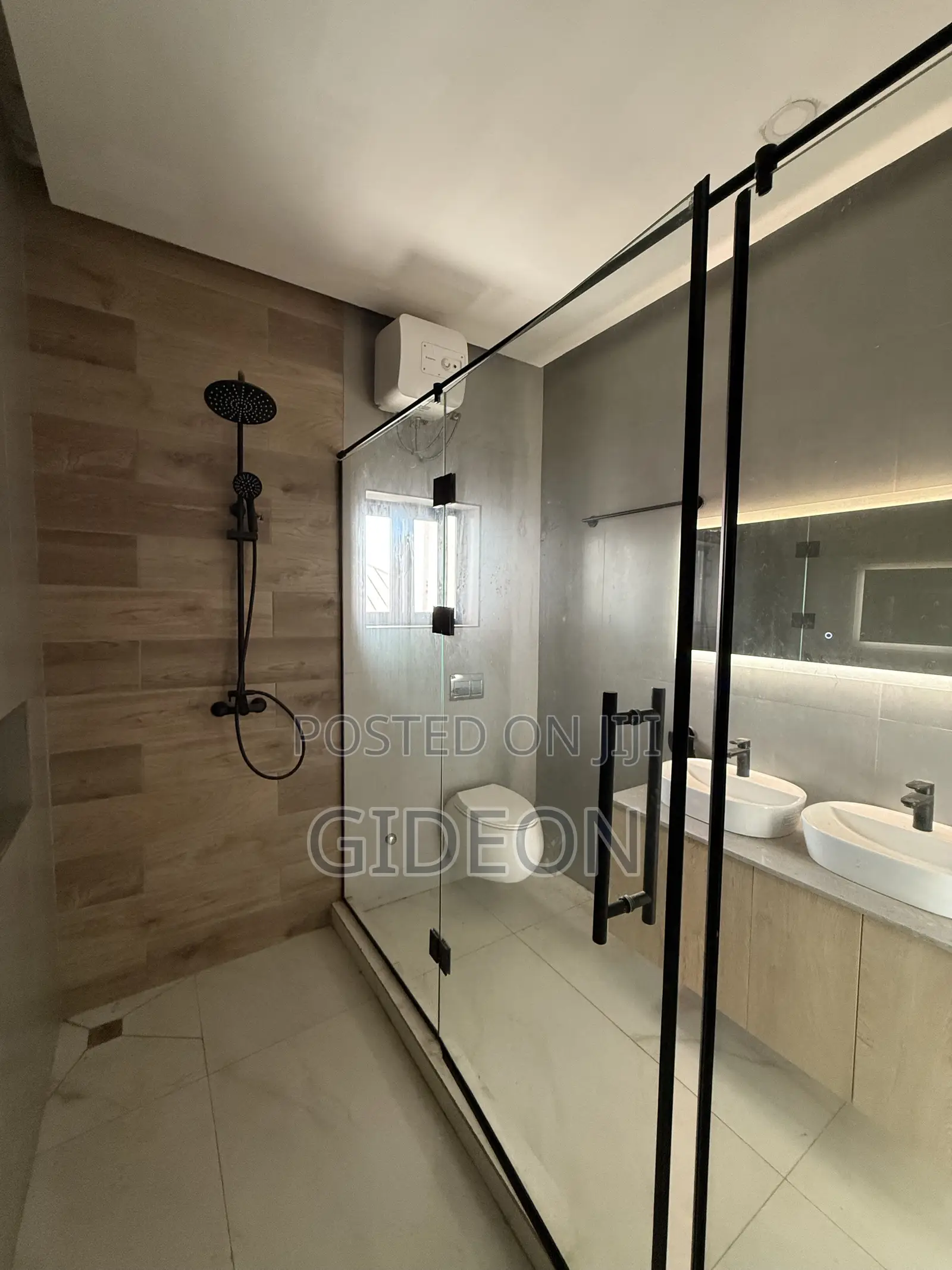 5bdrm House in Advantage Estate, School Junction for sale