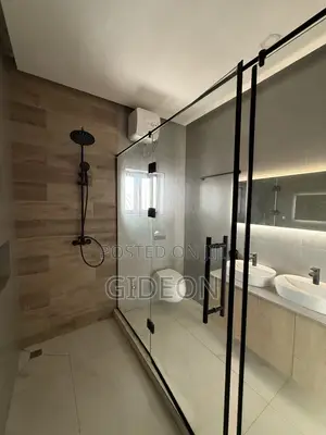 5bdrm House in Advantage Estate, School Junction for sale