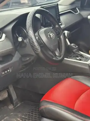 Toyota RAV4 2020 Red