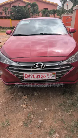 Hyundai Elantra 2019 Red
