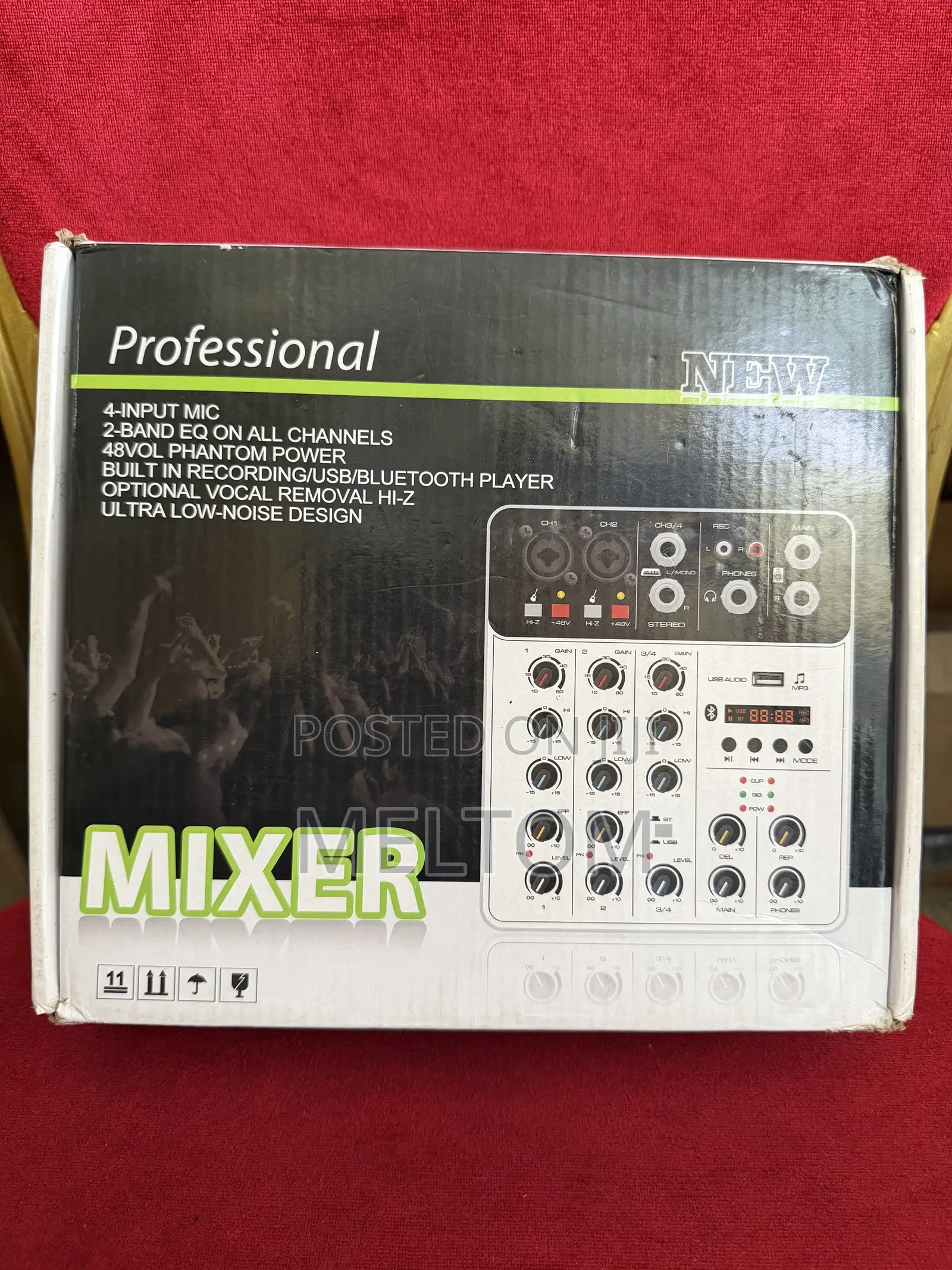 Behringer 4channels in-Built Audio Interface Mixer