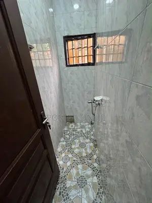 3bdrm Apartment in Kingsby Achimota, Mile 7 for rent