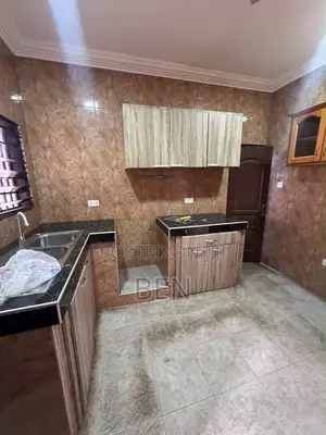 3bdrm Apartment in Kingsby Achimota, Mile 7 for rent