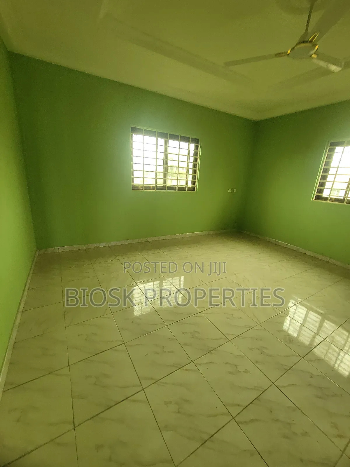 3bdrm Apartment in Biosk Properties, Malejor for rent