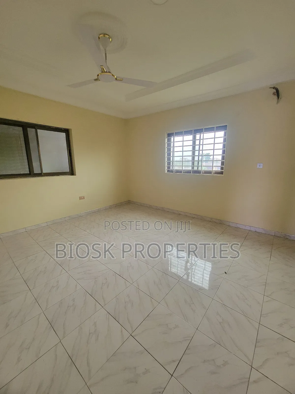 3bdrm Apartment in Biosk Properties, Malejor for rent