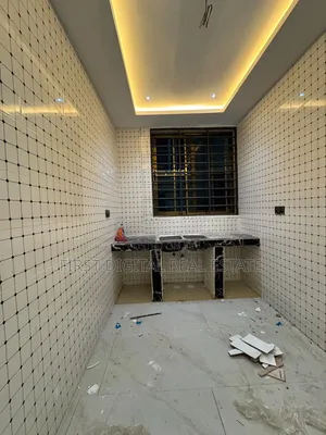 Chamber and Hall Self Contain for Rent at New Bontianor Inside