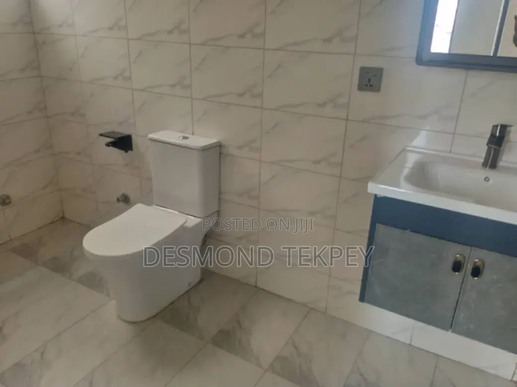 3bdrm Duplex in Botwe School for rent