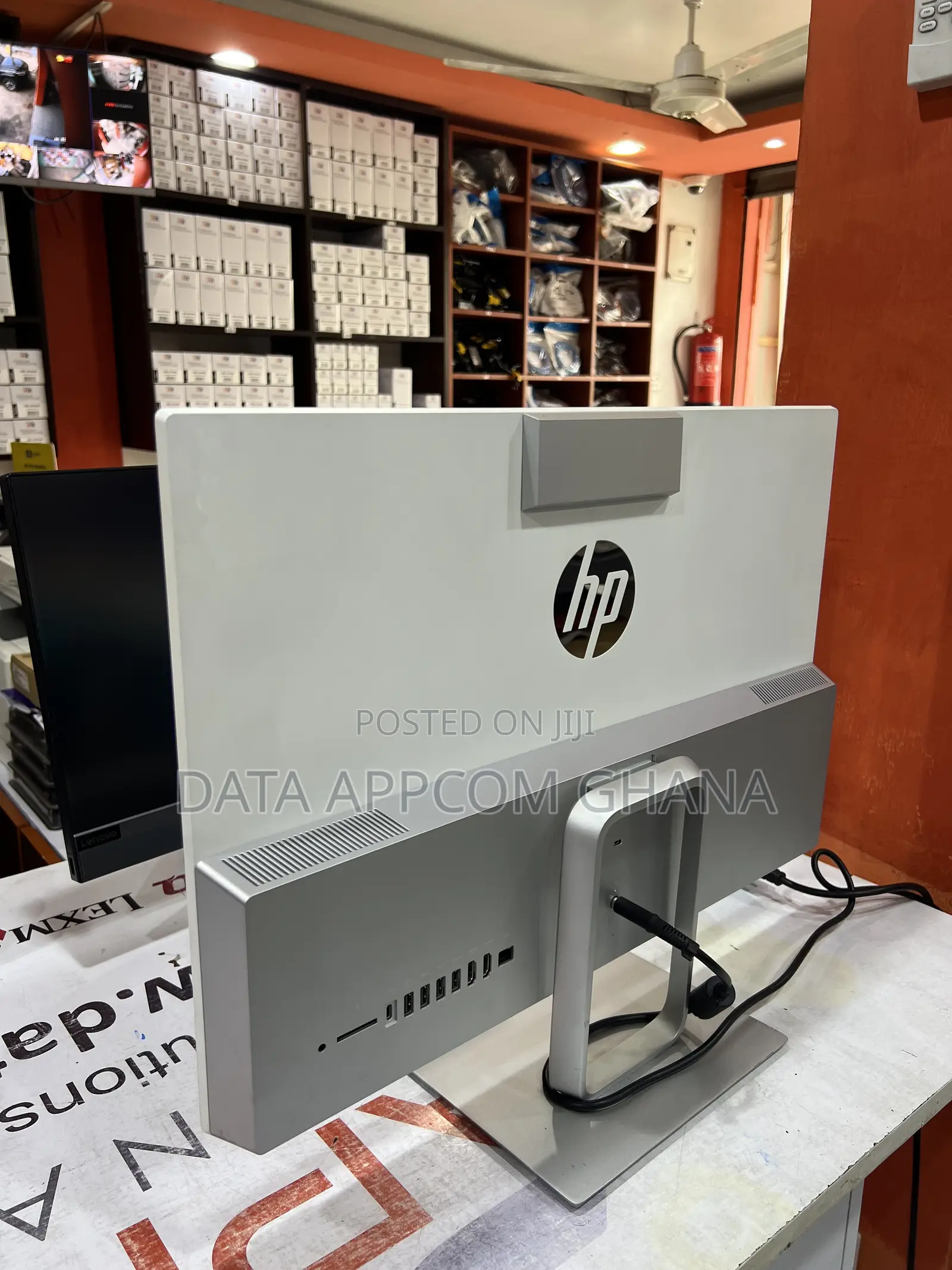 Desktop Computer HP Pavilion 24 8GB Intel Core i5 HDD+SSD 1T