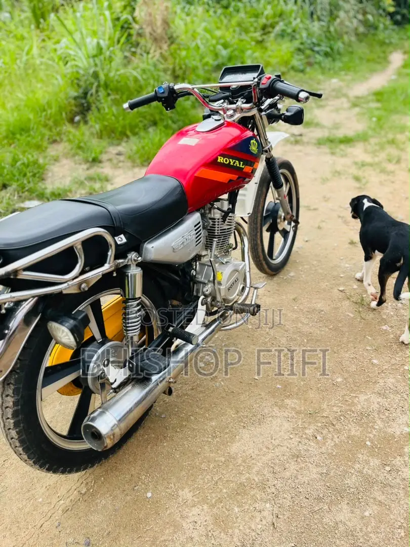 New Royal RY125 2025 Red