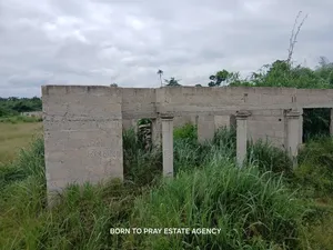4bdrm House in Born to Pray Estate, Ejisu-Juaben Municipal for Sale
